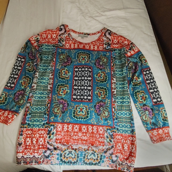 Multicoloured Horizontal Bands - Picture 4 of 7